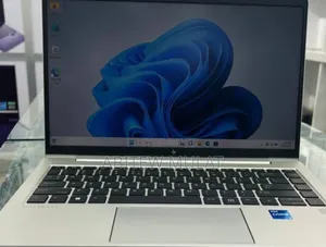 New Laptop HP EliteBook 840 G9 16GB Intel Core I7 SSD 512GB