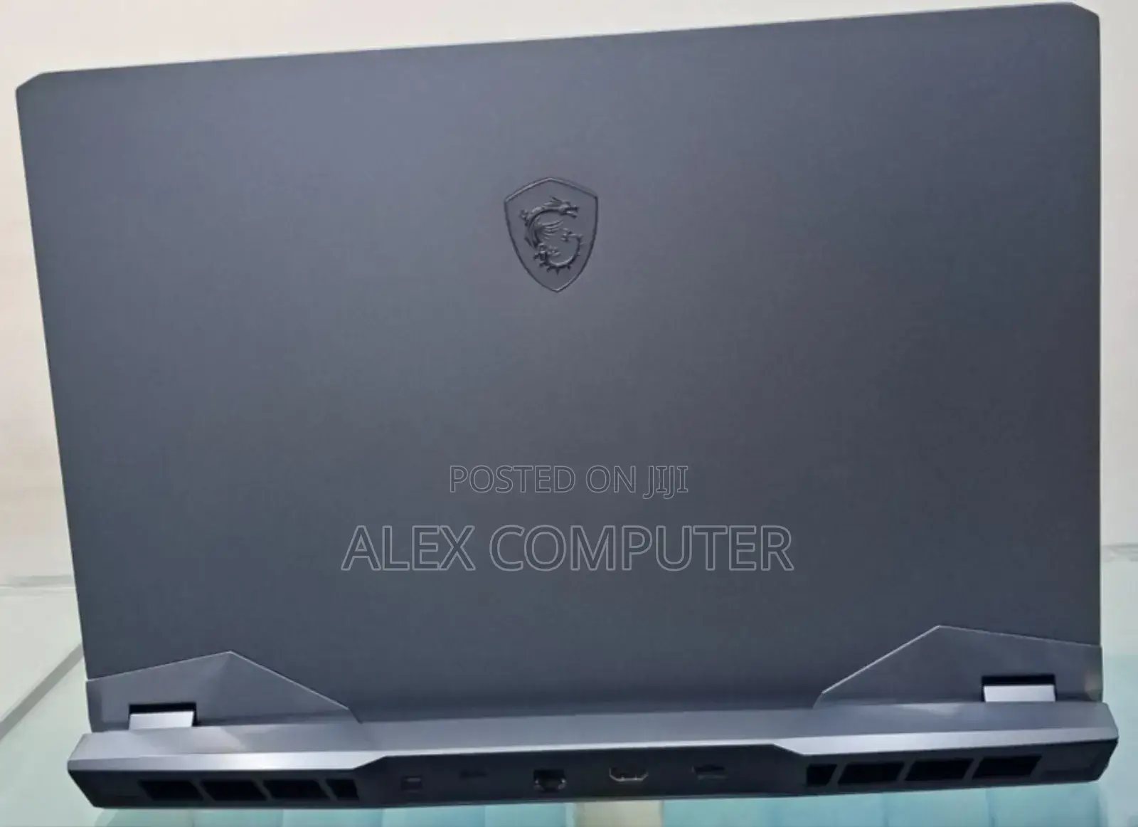 New Laptop MSI Raider GE76 12UGS 16GB Intel Core I7 SSD 32GB