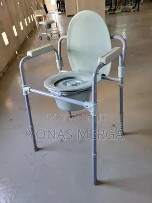 Commode Chair Toilet,Anti Slip Safety Frame Stable Load150kg