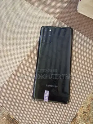 New Samsung Galaxy S20 128 GB Black