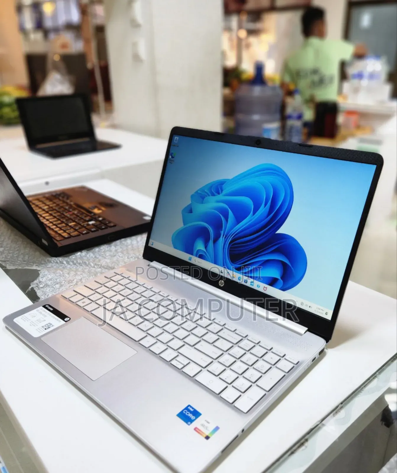 New Laptop HP Stream Notebook 8GB Intel Core I5 SSD 512GB