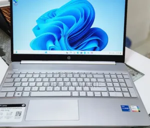 New Laptop HP Pavilion 15 8GB Intel Core I5 SSD 512GB