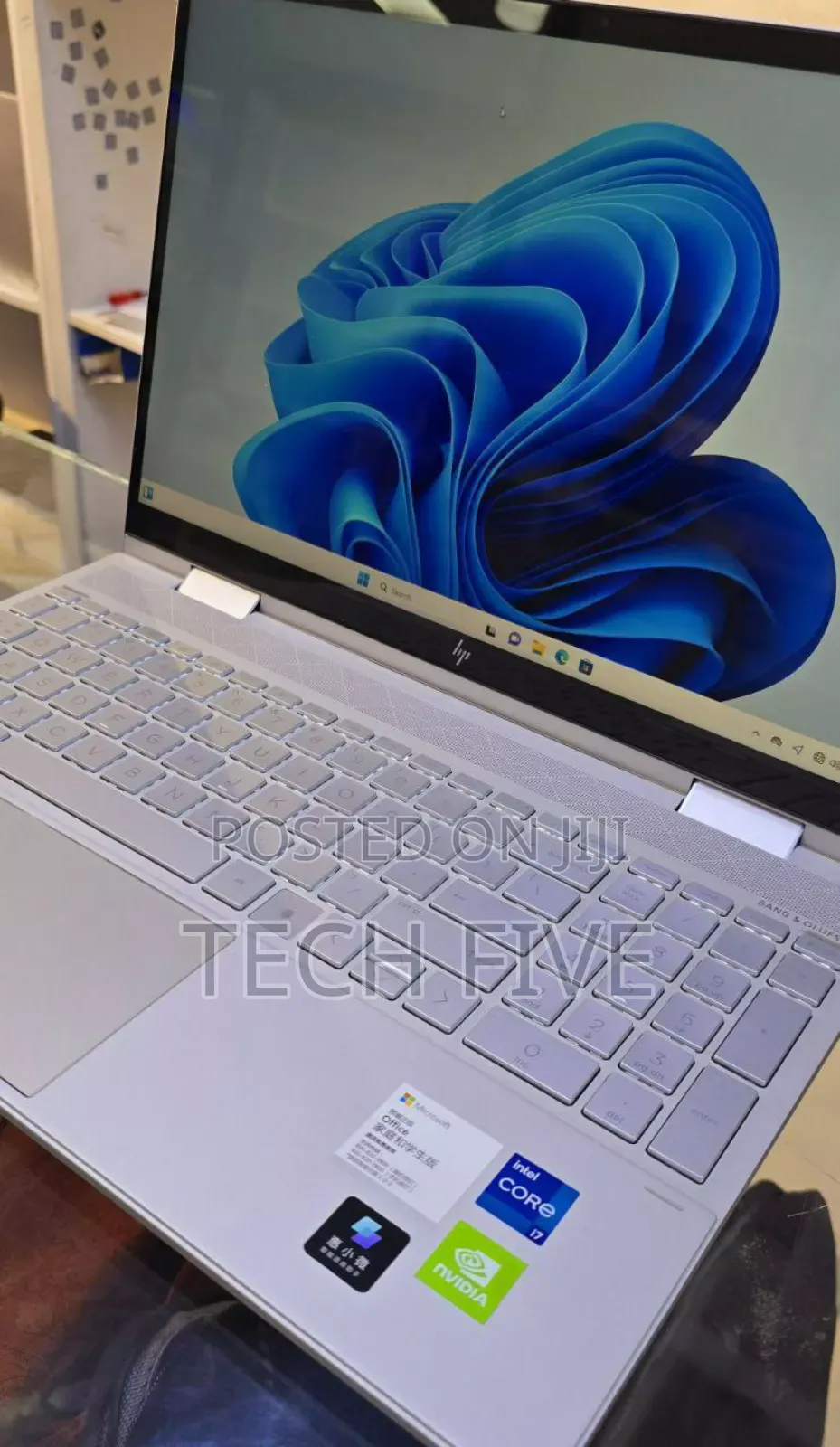 New Laptop HP Envy X360 16GB Intel Core I7 SSD 512GB