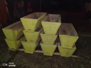 ዘመናዊ የንብ ቀፎ (The Beehive) ሙሉ በሙሉ ጥራት ባለው ዋንዛ እንጨት የተሰራ