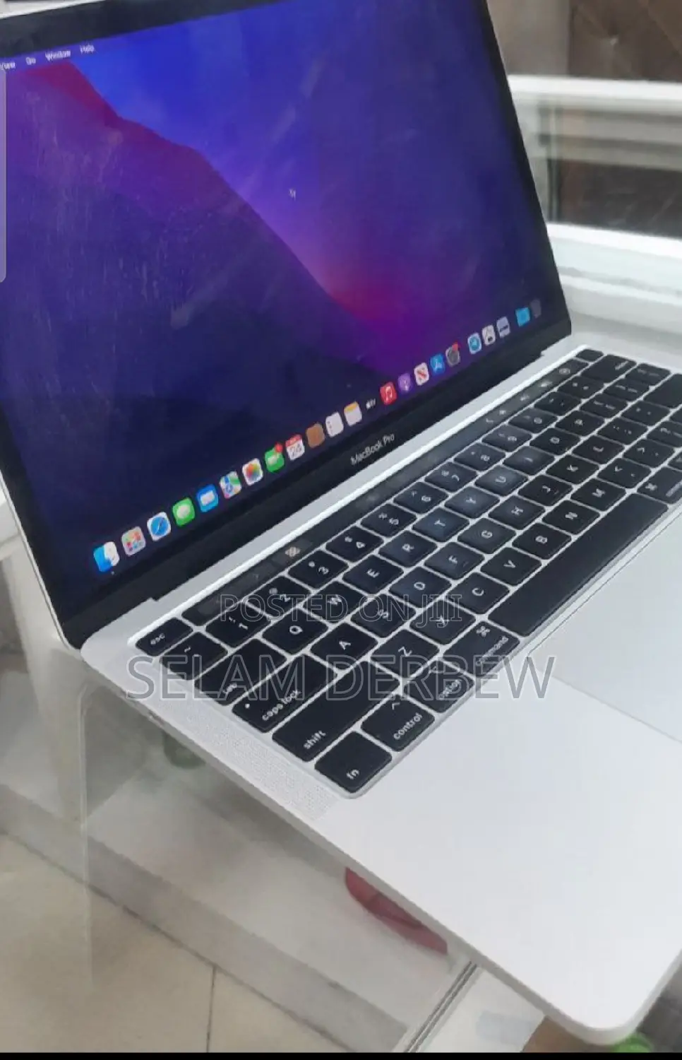 New Laptop Apple MacBook Pro 2020 16GB Intel Core I5 SSD 1T
