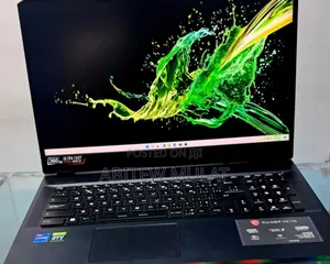 New Laptop MSI Raider GE76 12UGS 32GB Intel Core I7 SSD 1T