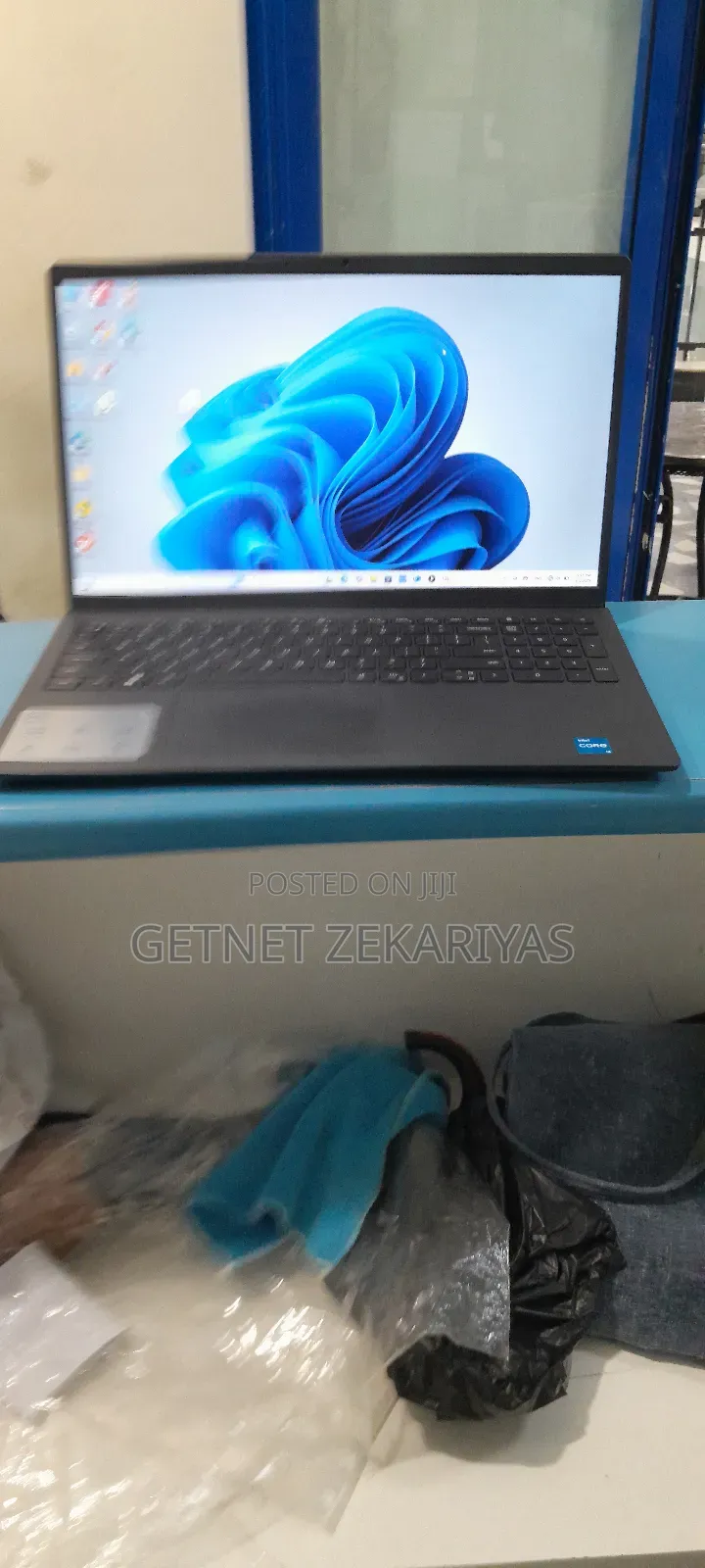 New Laptop Dell Inspiron 15 8GB Intel Core I3 SSD 512GB