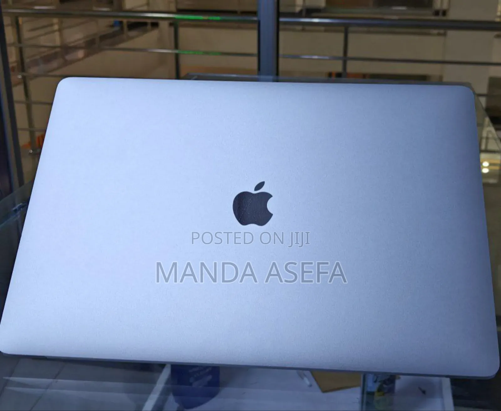 New Laptop Apple MacBook Pro 2019 16GB Intel Core I9 SSD 512GB