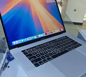 New Laptop Apple MacBook Pro 2019 16GB Intel Core I9 SSD 512GB