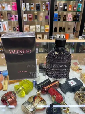 Photo - Valentino 
Uomo