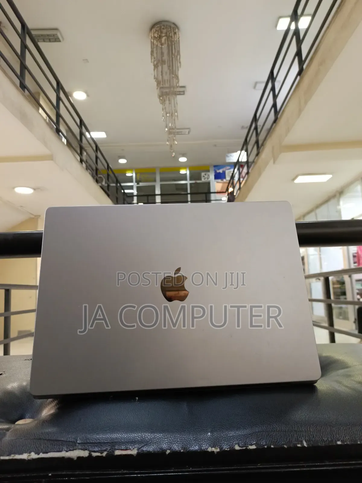 New Laptop Apple MacBook Pro 2021 M1 16GB Apple M1 Pro SSD 1T