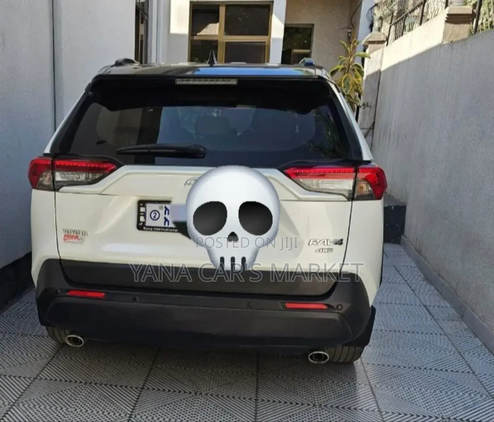 Toyota RAV4 2023 White