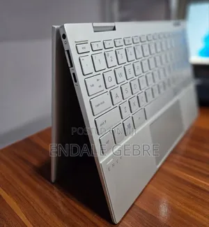 New Laptop HP Envy X360 8GB Intel Core I7 SSD 512GB