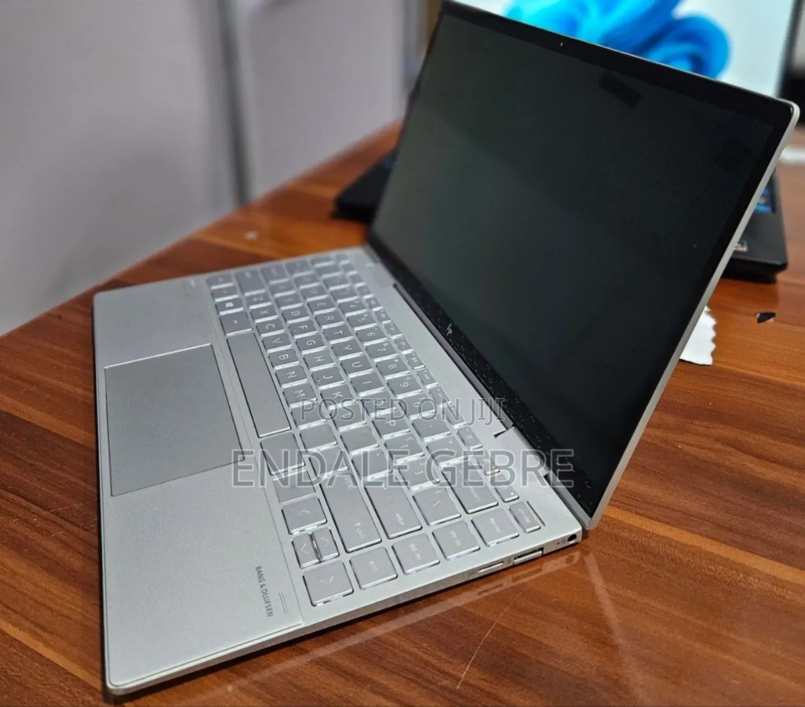 New Laptop HP Envy X360 8GB Intel Core I7 SSD 512GB