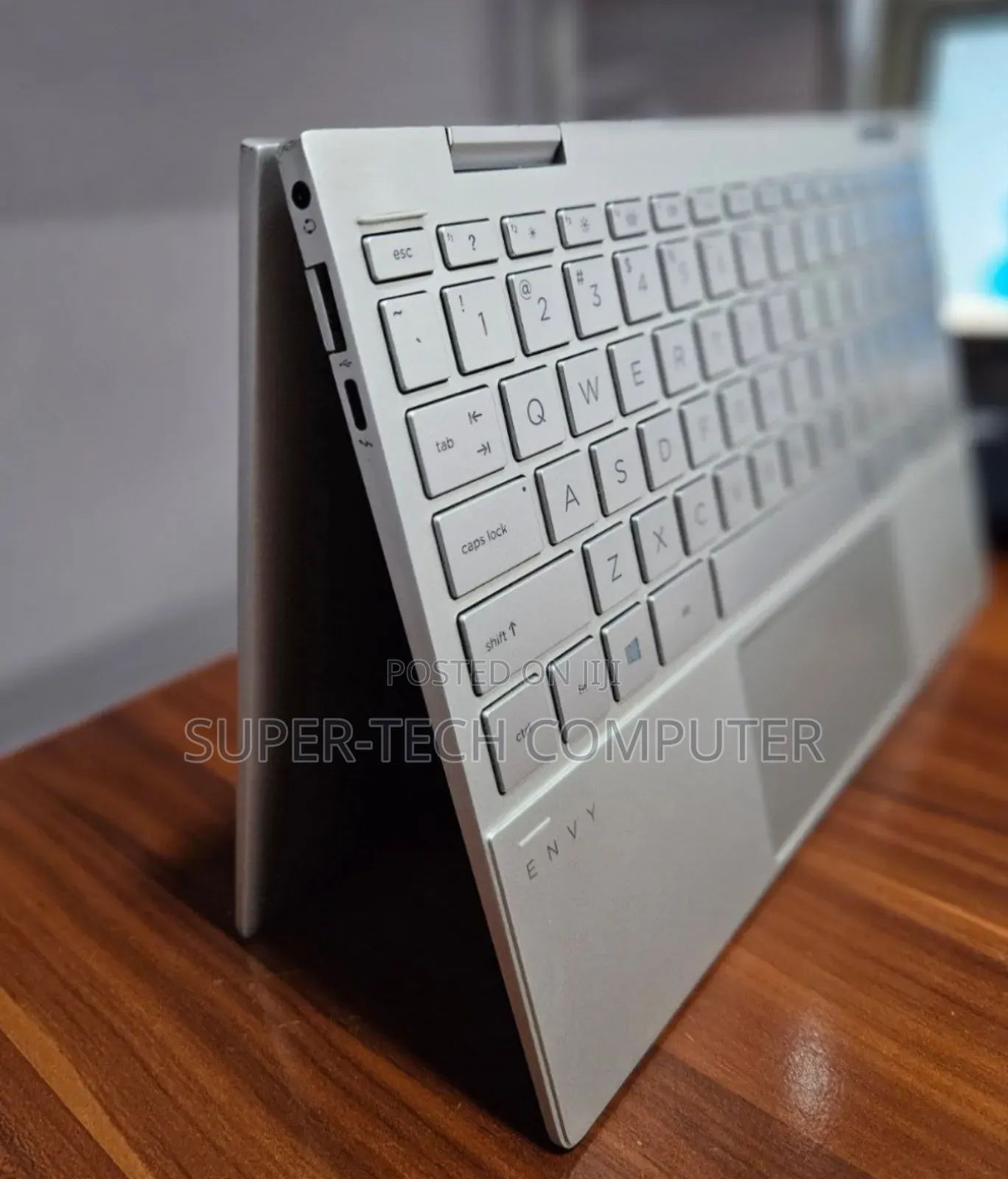 New Laptop HP Envy X360 8GB Intel Core I7 SSD 512GB