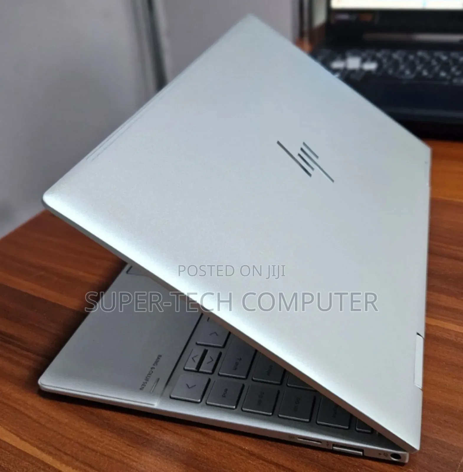 New Laptop HP Envy X360 8GB Intel Core I7 SSD 512GB