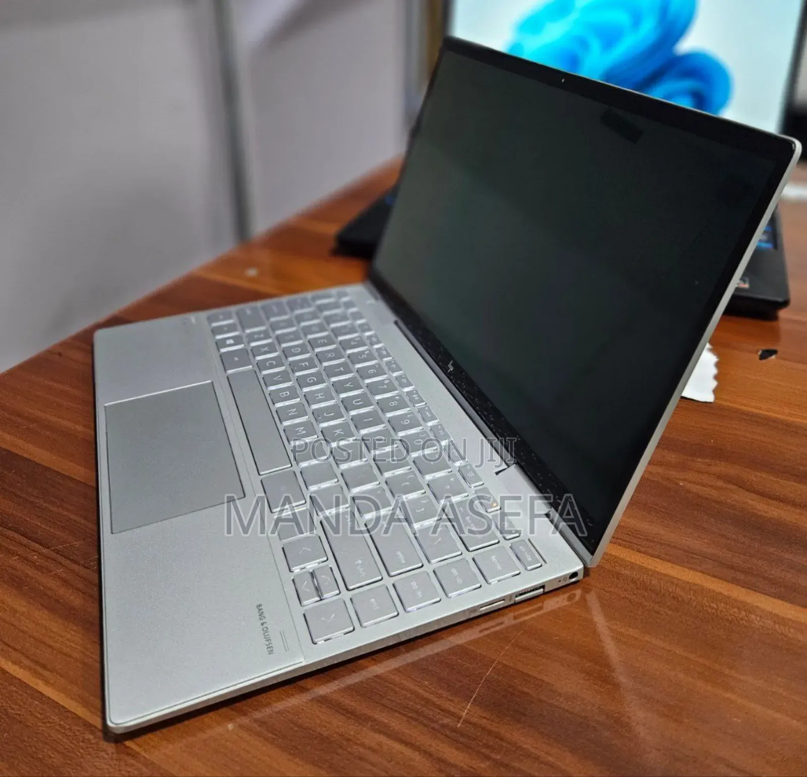 New Laptop HP Envy X360 8GB Intel Core I7 SSD 512GB