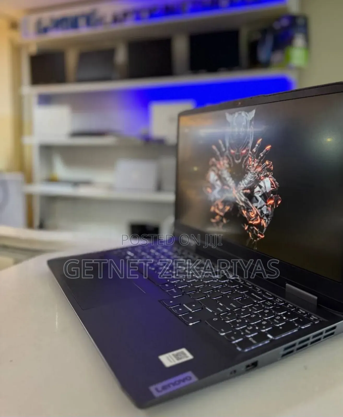 New Laptop Lenovo LOQ 15IRH8 16GB Intel Core I5 SSD 512GB
