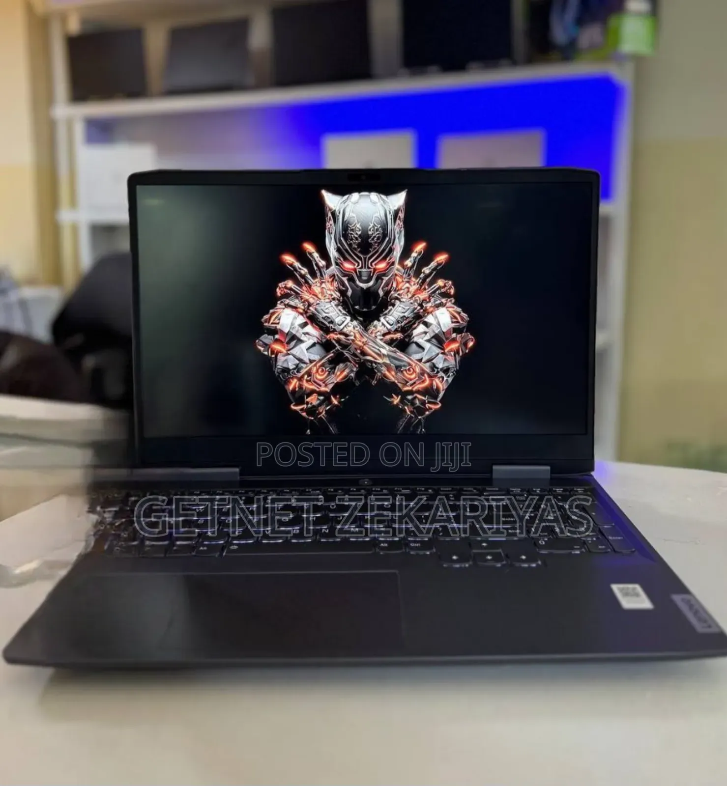 New Laptop Lenovo LOQ 15IRH8 16GB Intel Core I5 SSD 512GB