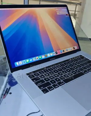 New Laptop Apple MacBook Pro 2019 16GB Intel Core I9 SSD 512GB