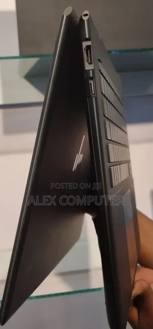 New Laptop HP Spectre X360 16GB Intel Core I7 SSD 1T