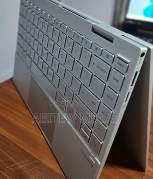 New Laptop HP Envy X360 8GB Intel Core I7 SSD 512GB