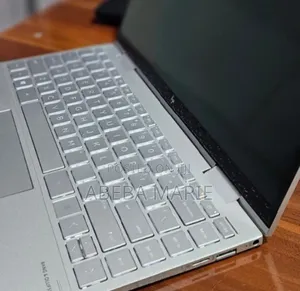 New Laptop HP Envy X360 8GB Intel Core I7 SSD 512GB