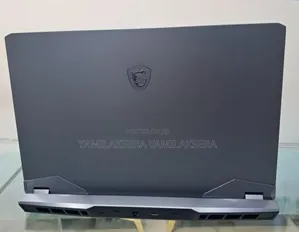 New Laptop MSI GE73 Raider RGB 8RE 32GB Intel Core i7 SSD 1T