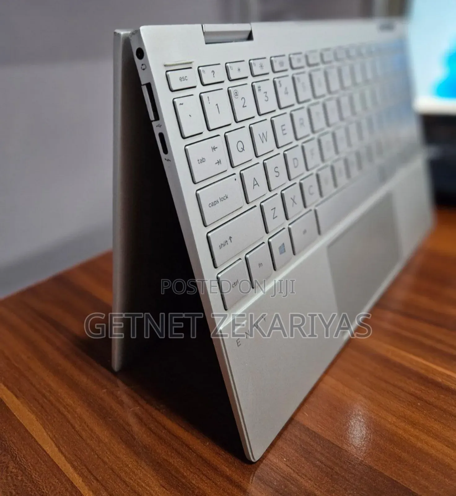 New Laptop HP Envy X360 8GB Intel Core I7 SSD 512GB