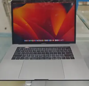 New Laptop HP Pavilion 15 4GB Intel Core I7 SSD 512GB