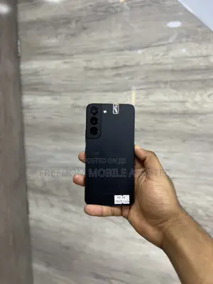 New Samsung Galaxy S22 5G 256 GB Black