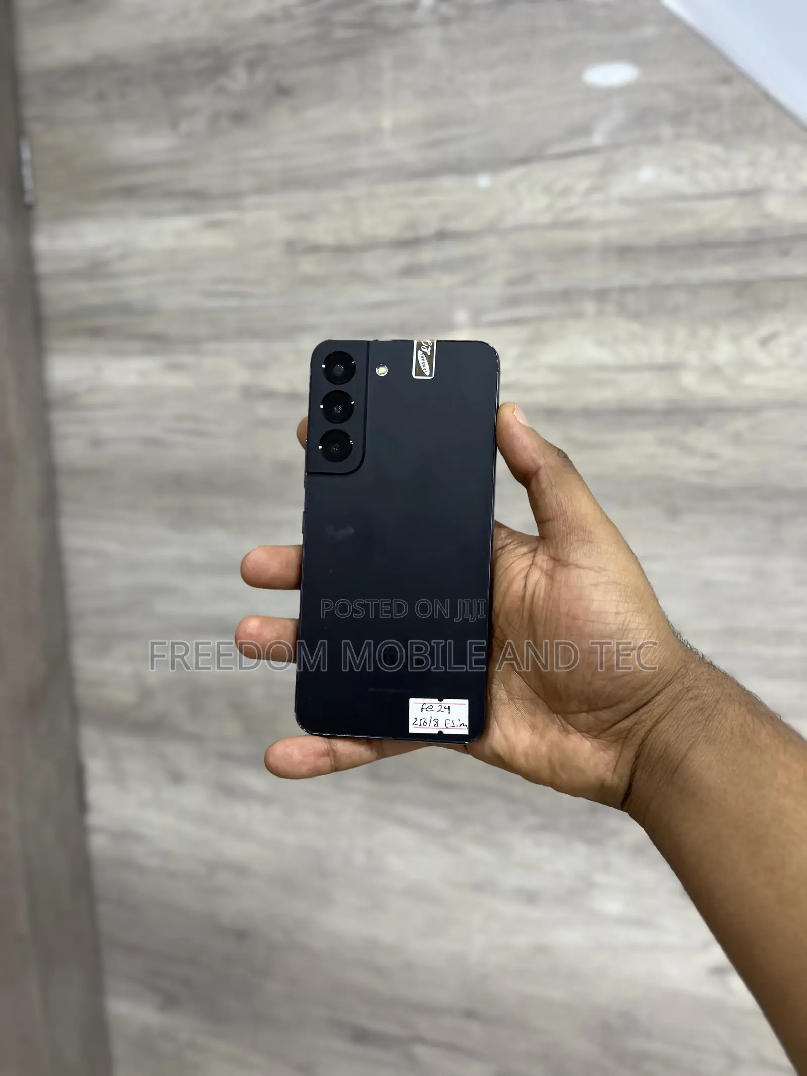 New Samsung Galaxy S22 5G 256 GB Black