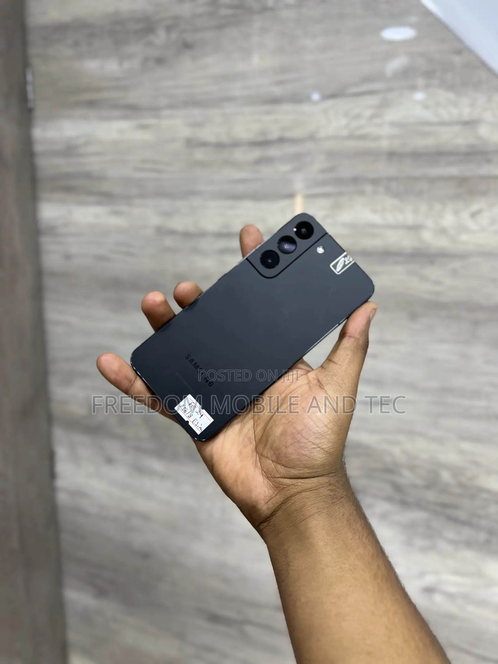 New Samsung Galaxy S22 5G 256 GB Black