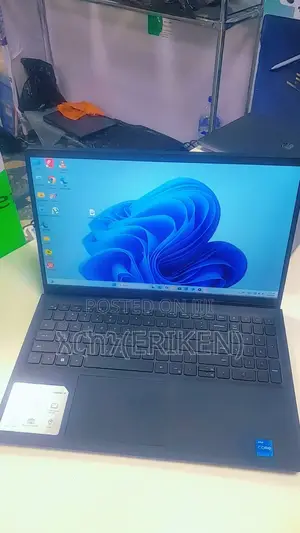 New Laptop Dell Inspiron 15 8GB Intel Core I3 SSD 512GB