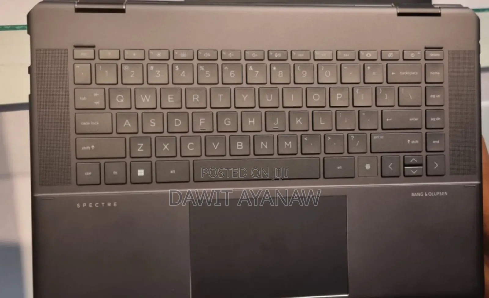 New Laptop HP Spectra 13 16GB Intel Core I7 SSD 1T