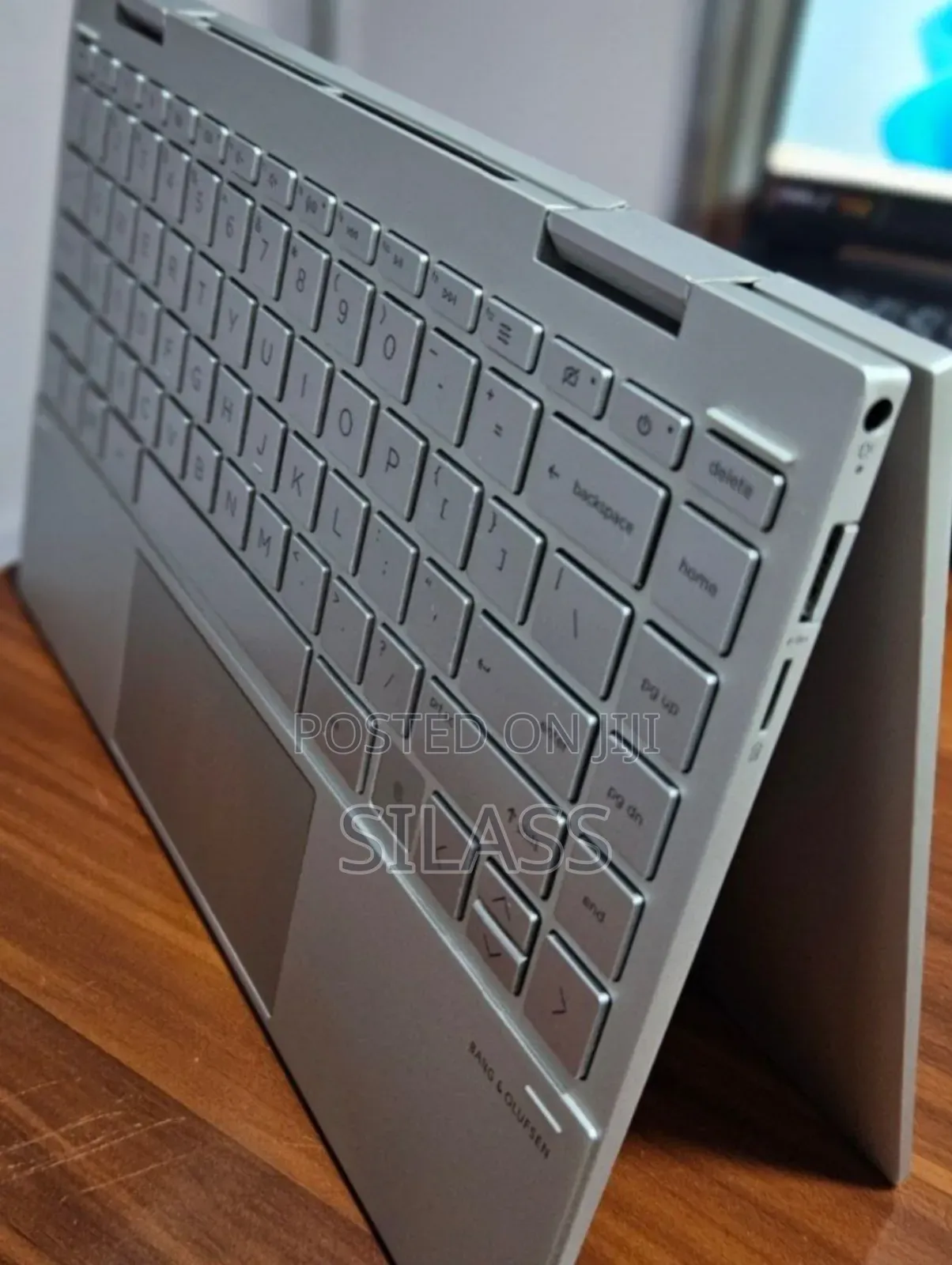 New Laptop HP Envy X360 8GB Intel Core I7 SSD 512GB