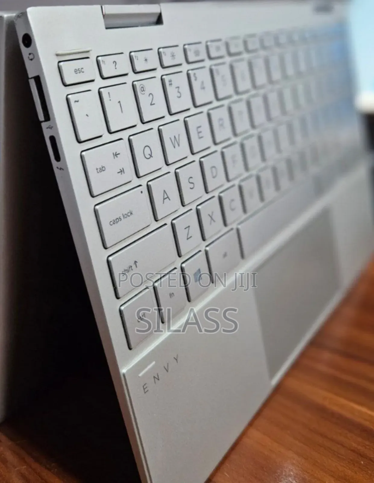 New Laptop HP Envy X360 8GB Intel Core I7 SSD 512GB