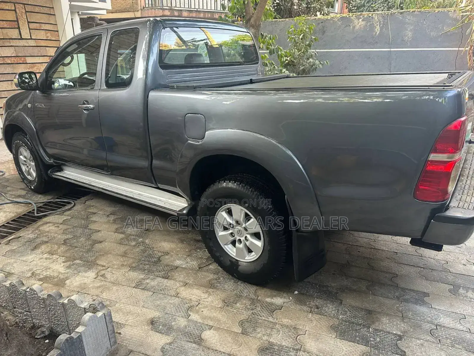 Toyota Hilux 2010 Black