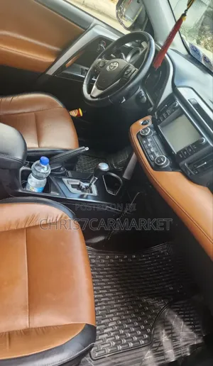 Toyota RAV4 2017 Brown