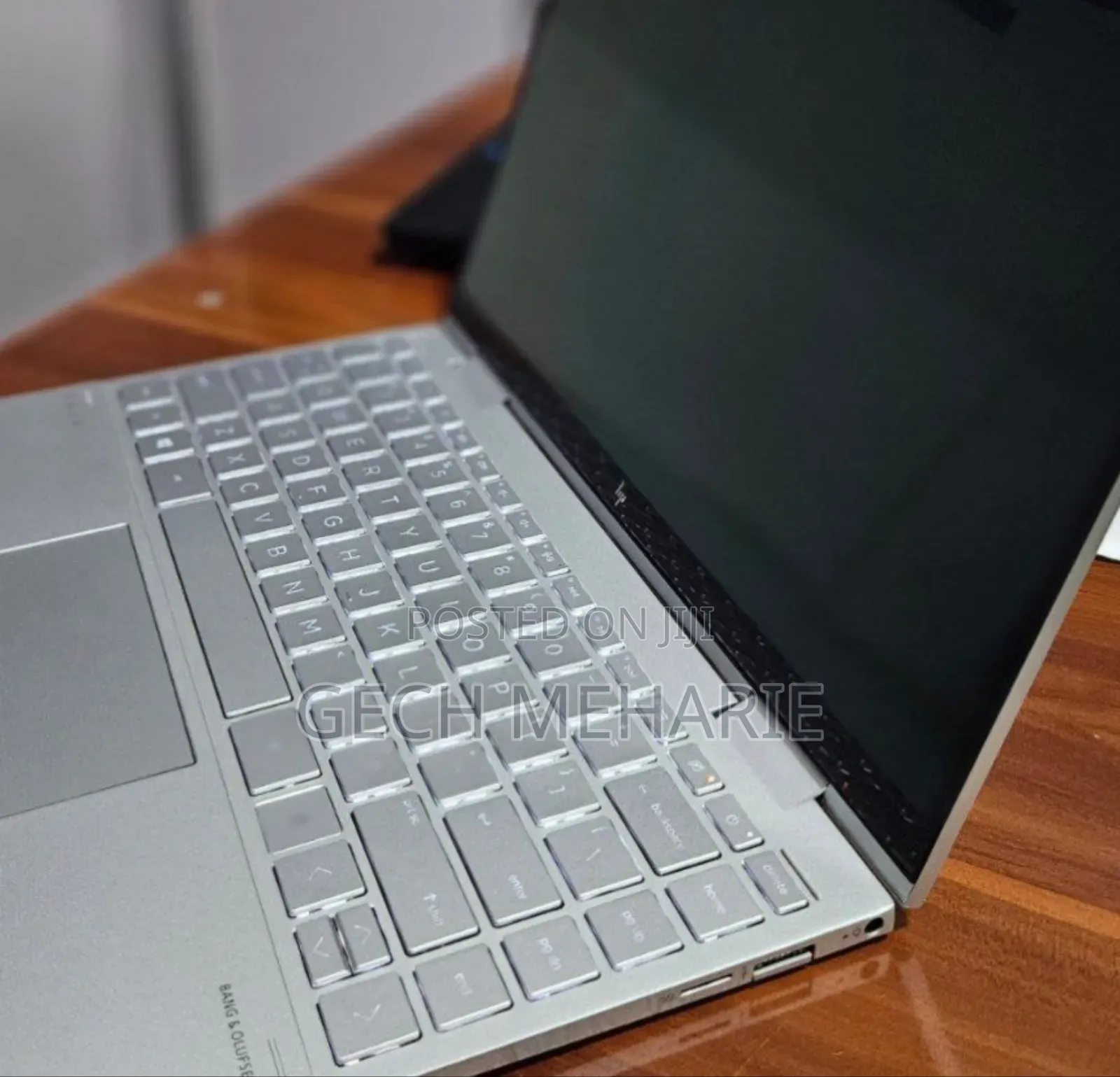 New Laptop HP Envy X360 8GB Intel Core I7 SSD 512GB