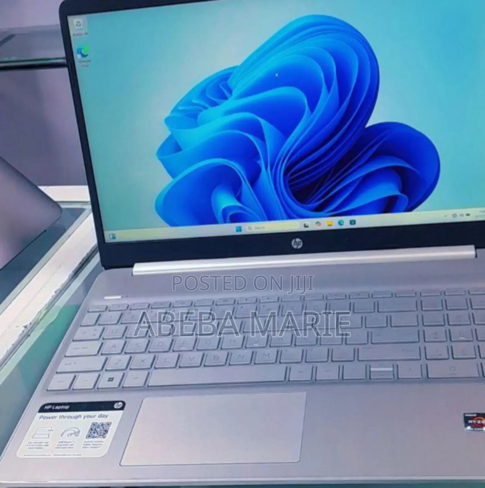 New Laptop HP 12GB AMD Ryzen 5 SSD 256GB