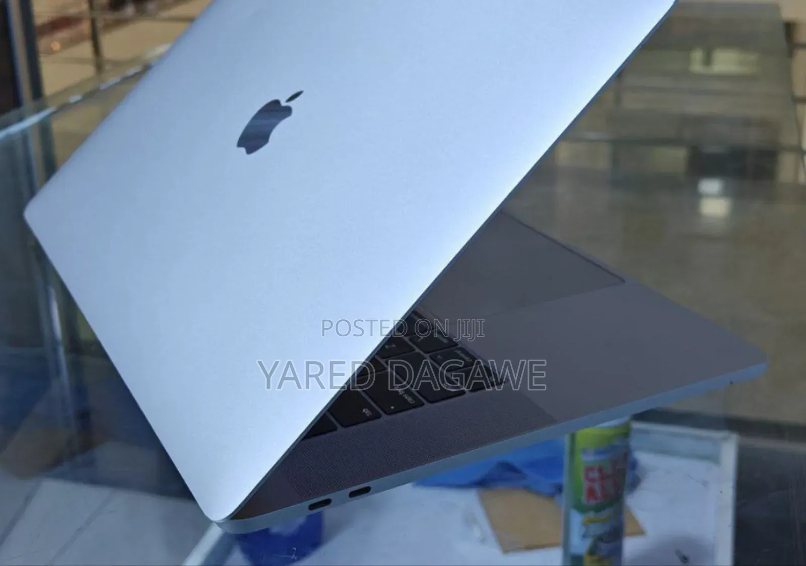 New Laptop Apple MacBook Pro 2019 16GB Intel Core I9 SSD 512GB