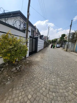 3bdrm House in Addis Ketema for sale
