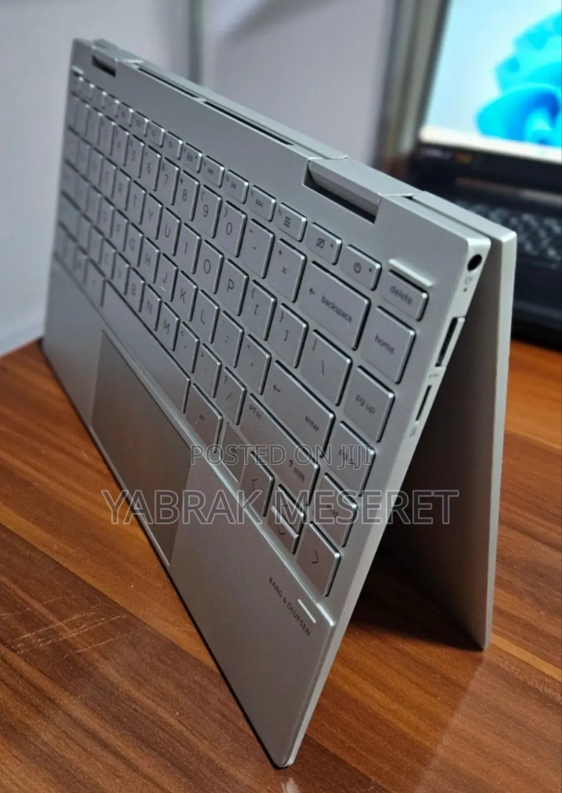 New Laptop HP Envy X360 8GB Intel Core I7 SSD 512GB