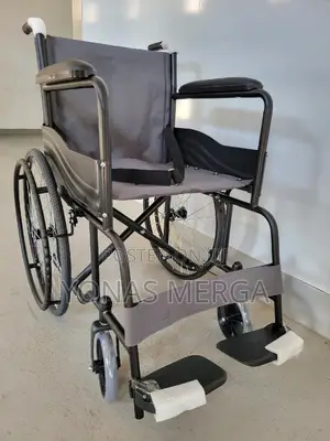 Wheelchair/Wheelchairsmooth Maneuverability With Large Wheel