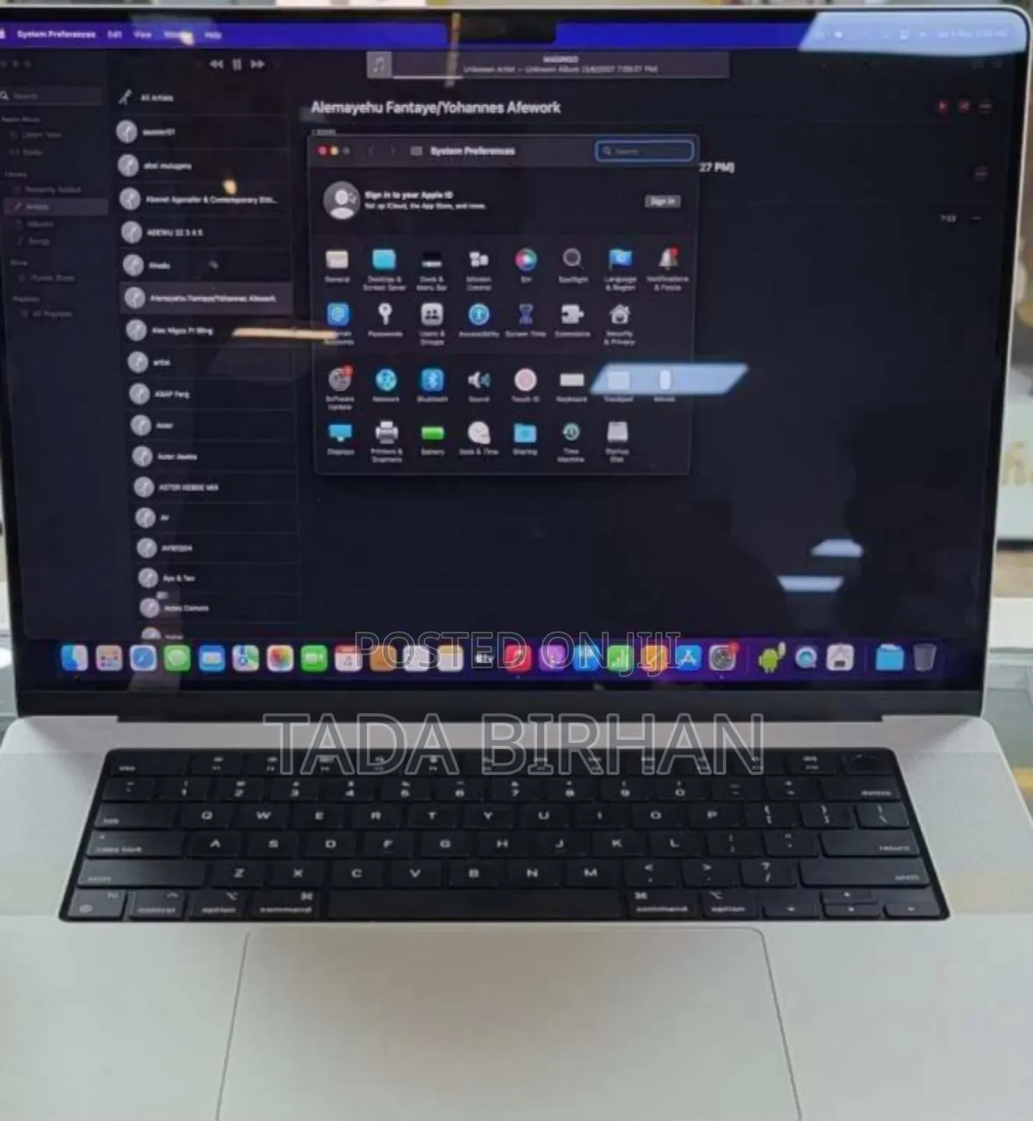New Laptop Apple MacBook Pro M1 16GB Intel Core I7 SSD 512GB