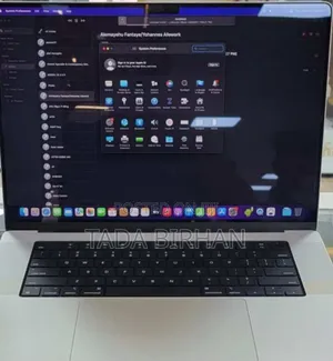 New Laptop Apple MacBook Pro M1 16GB Intel Core I7 SSD 512GB