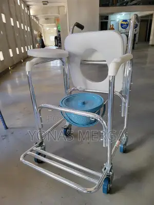 Photo - Toilet Chair፳₭Popo+ፖፖit Serves as a Portable Toilet, Useful