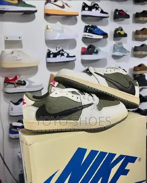 Nike Travis Scott