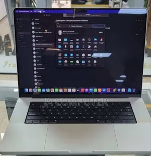 New Laptop Apple MacBook Pro 2021 M1 16GB Apple M1 Pro SSD 512GB